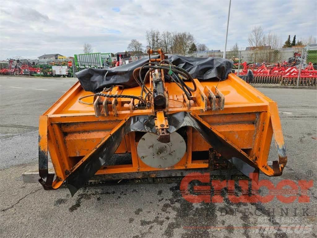 Hydrac T 1.700 R Manutenzione verde e strade – Altro