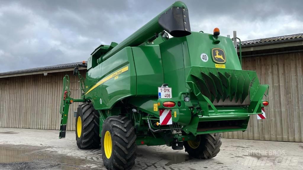 John Deere T 560 Mietitrebbiatrici