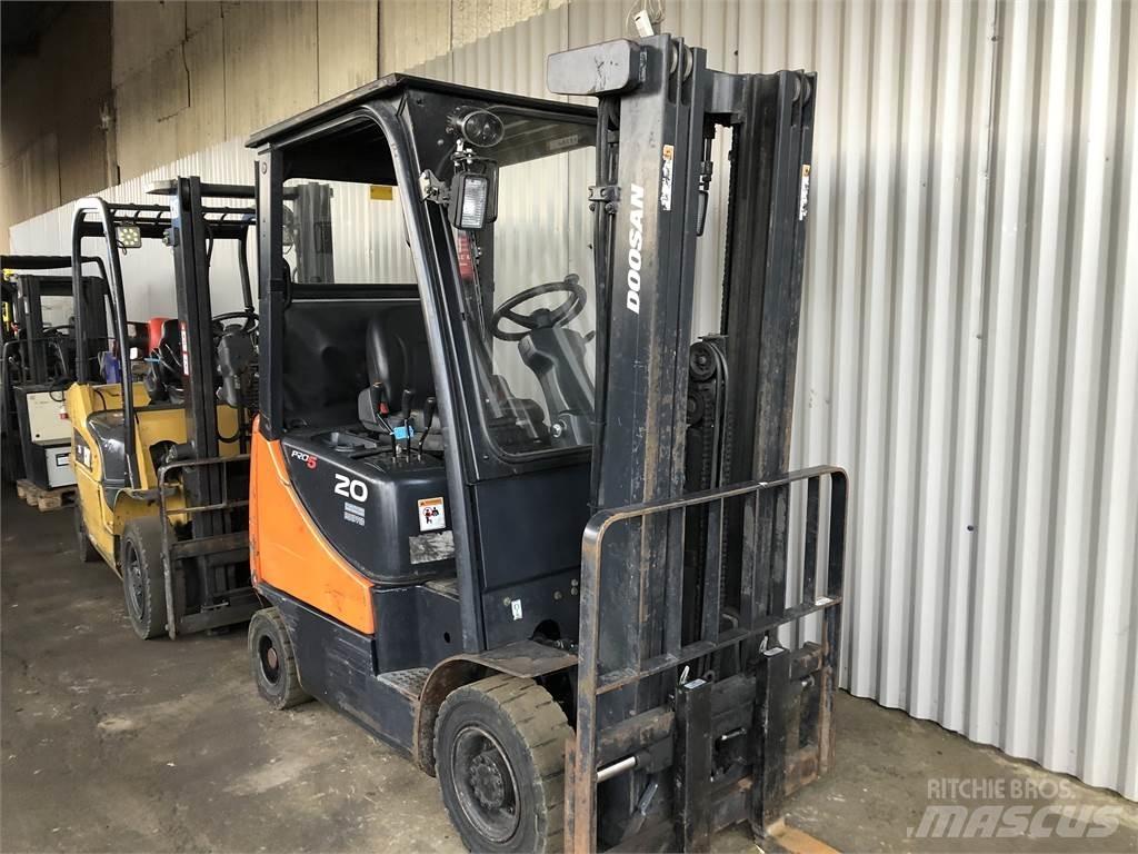 Doosan G20 SC-5 Carrelli elevatori GPL