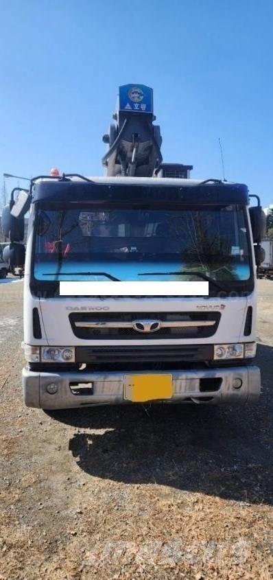 Horyong SKY450 Piattaforme autocarrate