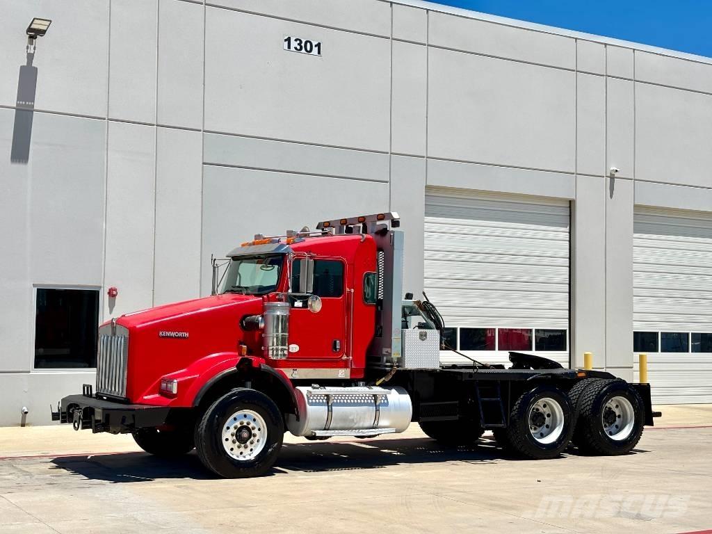 Kenworth T 800 Carroattrezzi