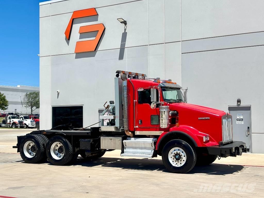 Kenworth T 800 Carroattrezzi
