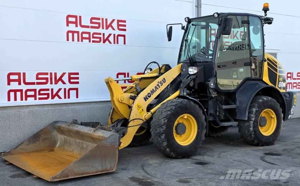 Komatsu WA 80 M Pale gommate
