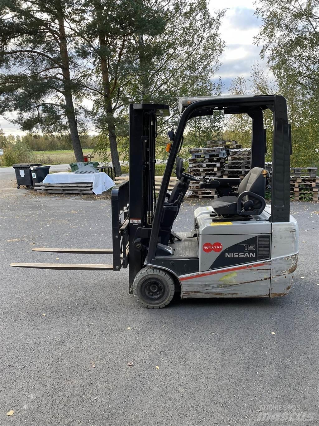 Nissan 15 Carrelli elevatori elettrici