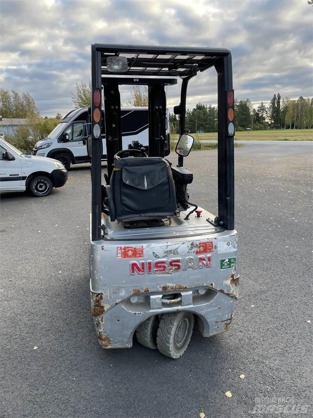 Nissan 15 Carrelli elevatori elettrici