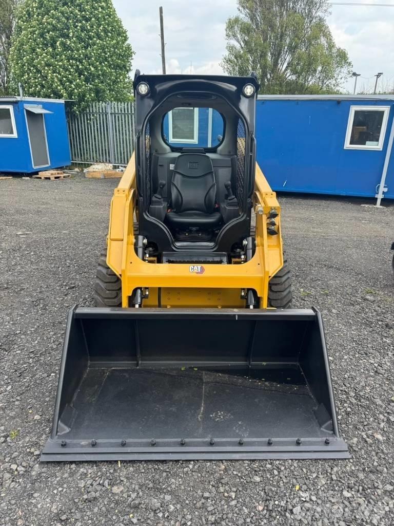 CAT 226D3 Mini Pale Gommate