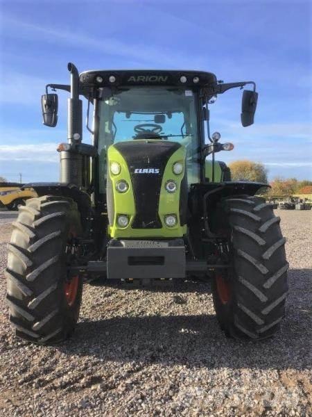 CLAAS ARION 530 Trattori