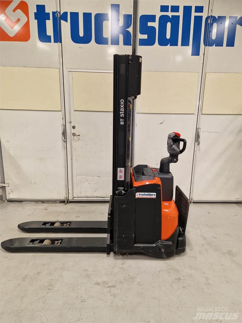 Toyota SWE120L Transpallet uomo a terra