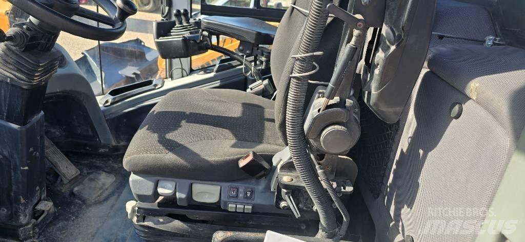 Liebherr L 566 Pale gommate