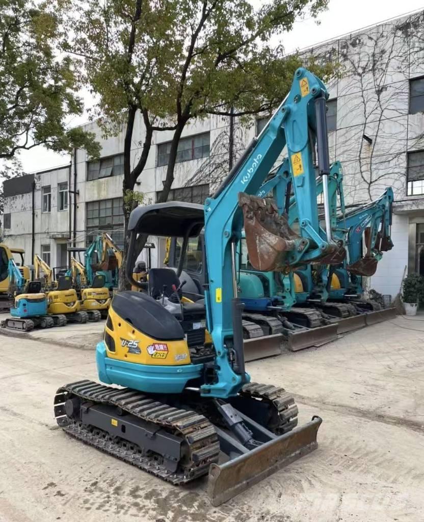 Kubota U 25 Miniescavatori