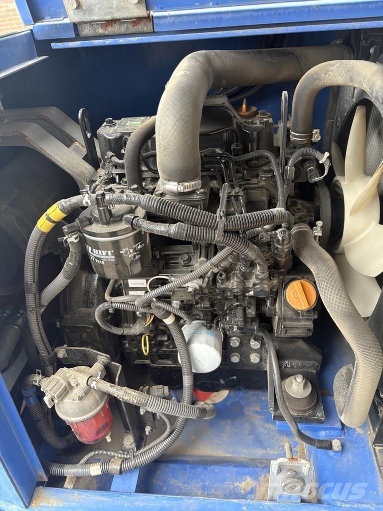 Aichi Sr12c1sm Piattaforme cingolate, Piattaforme a ragno e Montacarichi