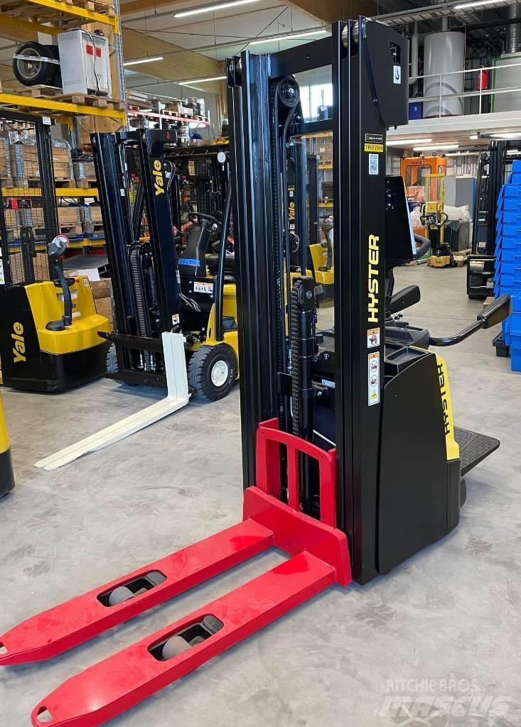 Hyster S1.2S Carelli stoccatori  automatici-usati