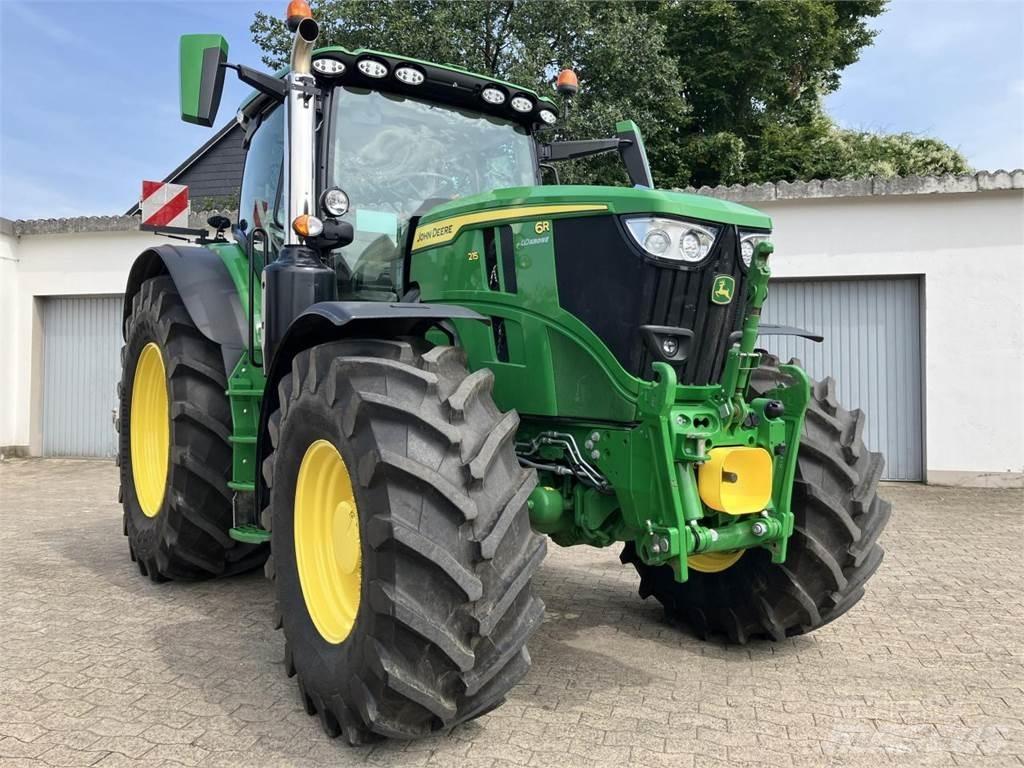 John Deere 6R 215 Trattori