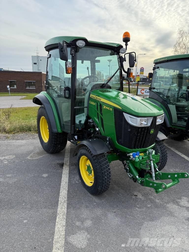 John Deere 3046 R Trattori compatti