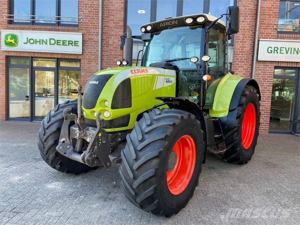 CLAAS Arion 640 Trattori