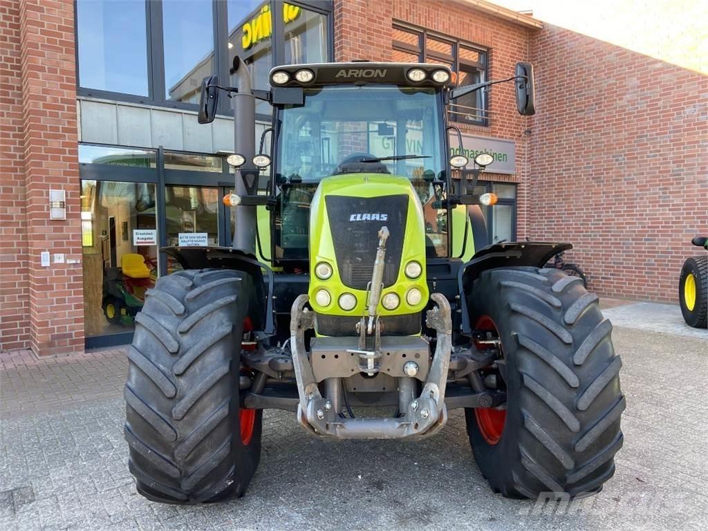 CLAAS Arion 640 Trattori