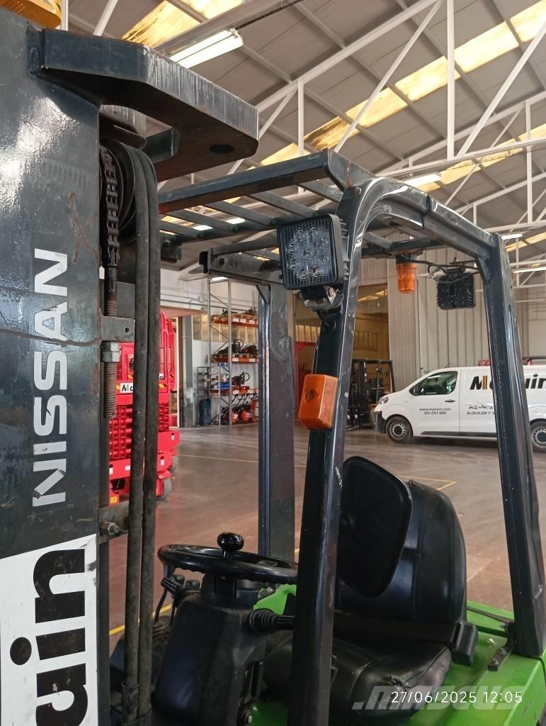 Nissan 1N1L180Q Carrelli elevatori diesel