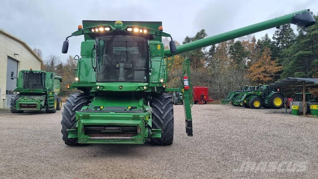 John Deere T 670 i Mietitrebbiatrici
