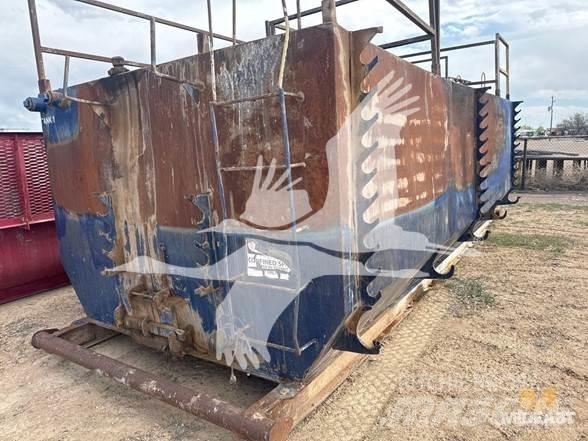  MUD TANK Costruzioni - Altro