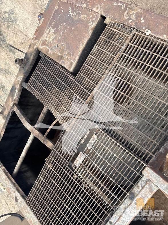  MUD TANK Costruzioni - Altro