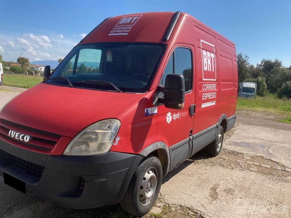 Iveco 35S Furgone chiuso