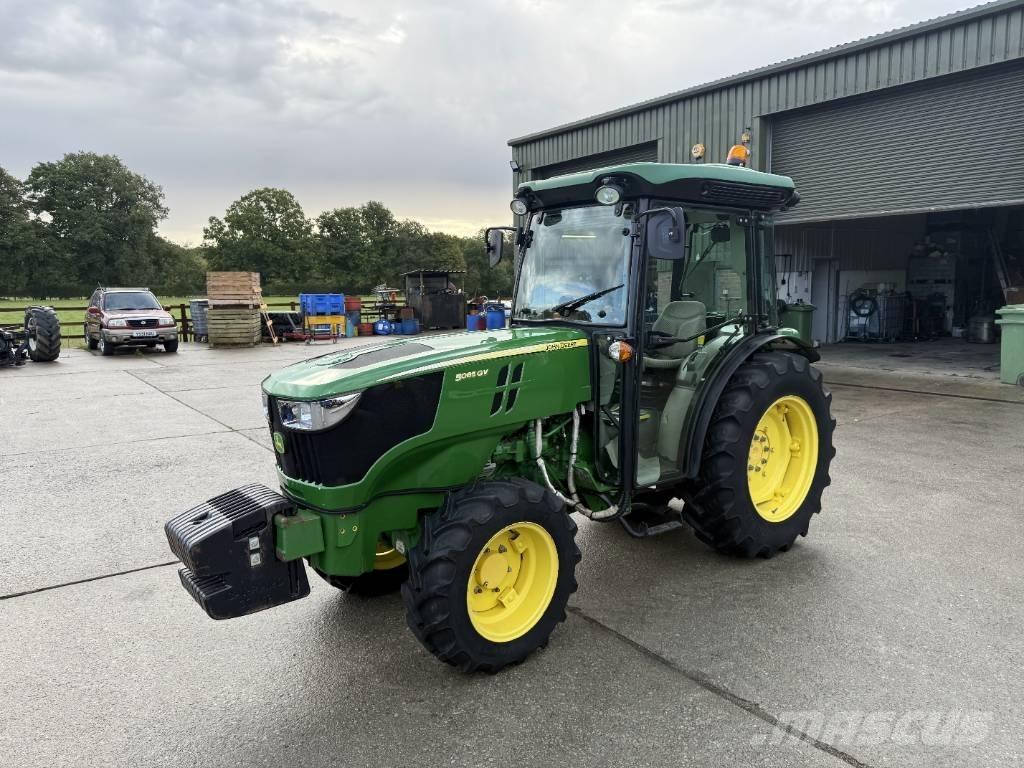 John Deere 5085 GV Trattori