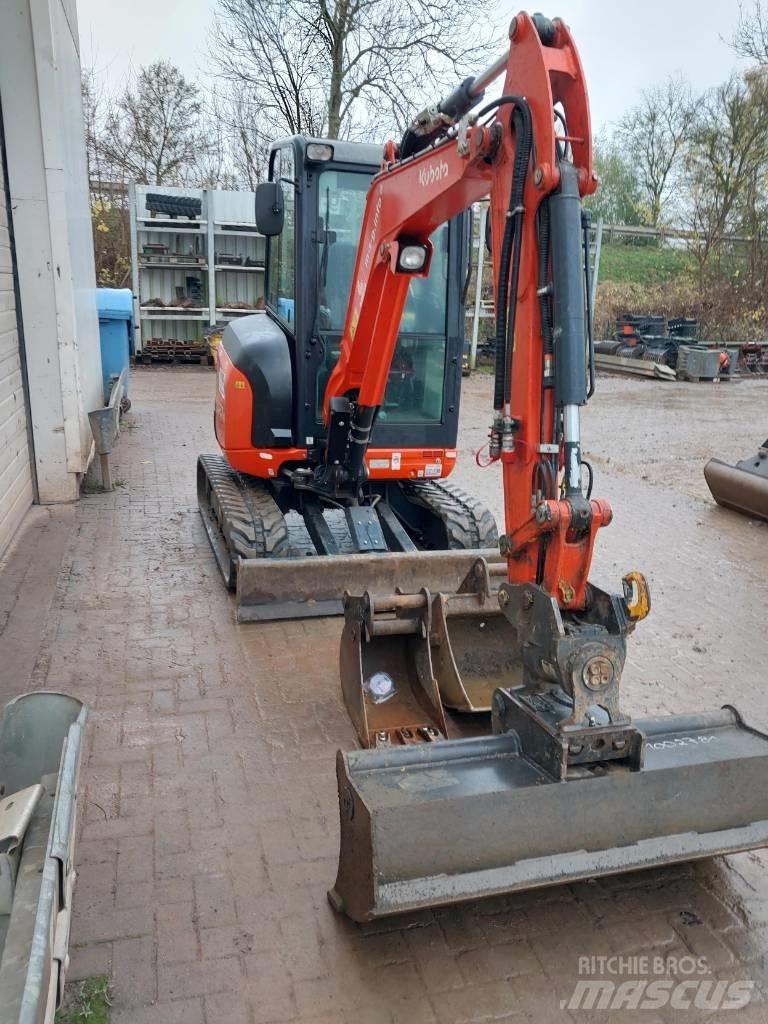 Kubota U 27-4 Miniescavatori