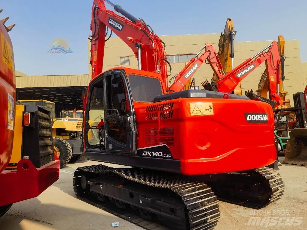 Doosan DX 140 LC Escavatori cingolati