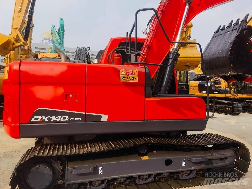 Doosan DX 140 LC Escavatori cingolati