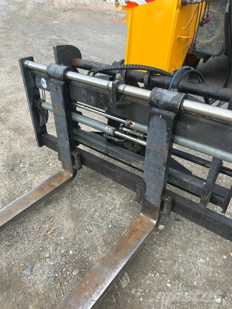 Dieci PEGASUS 5.21 Sollevatori telescopici