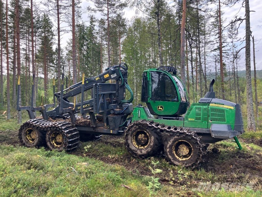 John Deere 1210G Forwarder