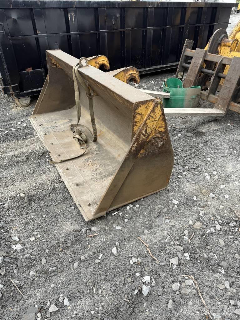 CAT 450 F Terne