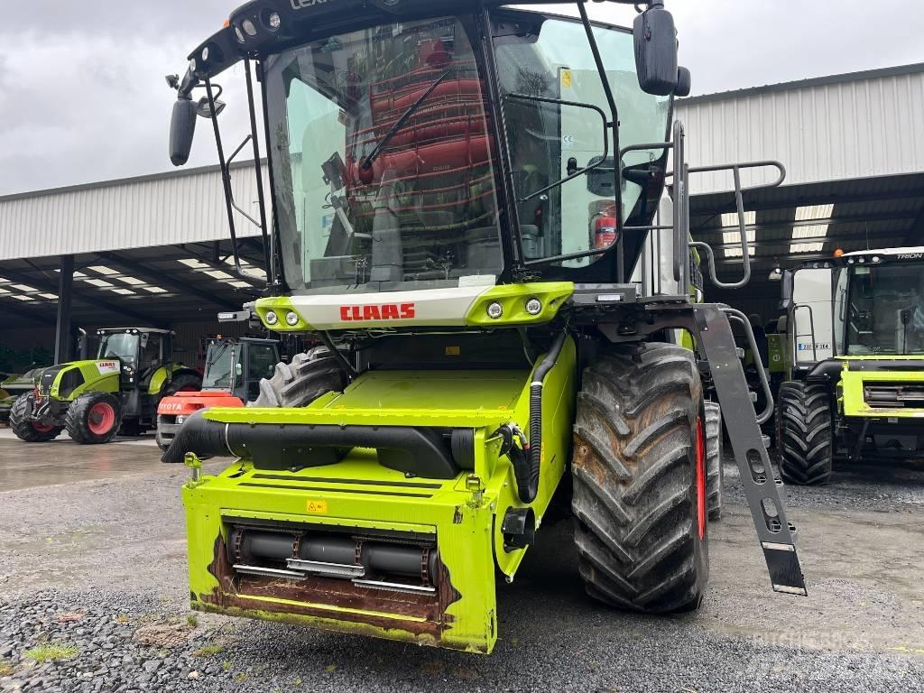 CLAAS Lexion 5400 Mietitrebbiatrici