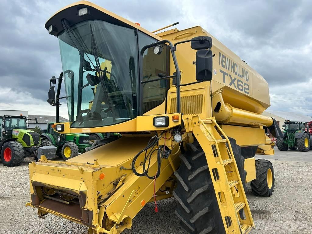 New Holland TX 62 Mietitrebbiatrici
