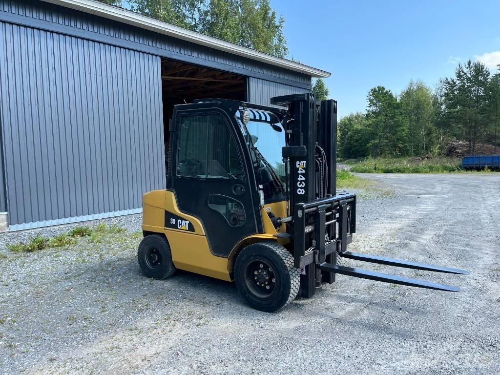CAT DP 30 N Carrelli elevatori diesel