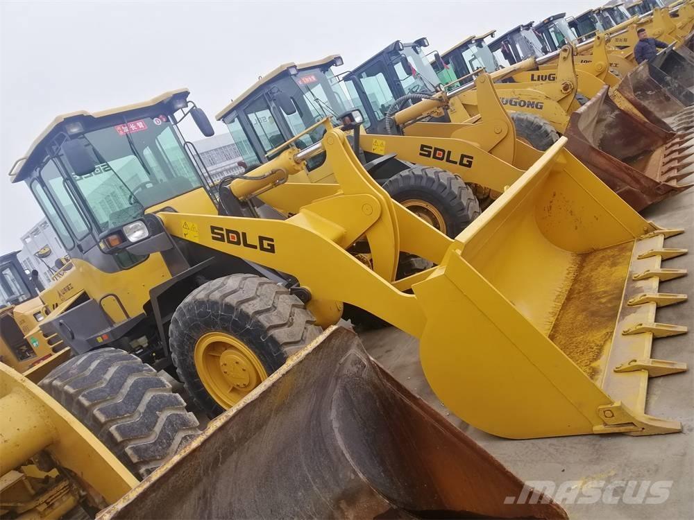 SDLG LG 933 L Pale gommate
