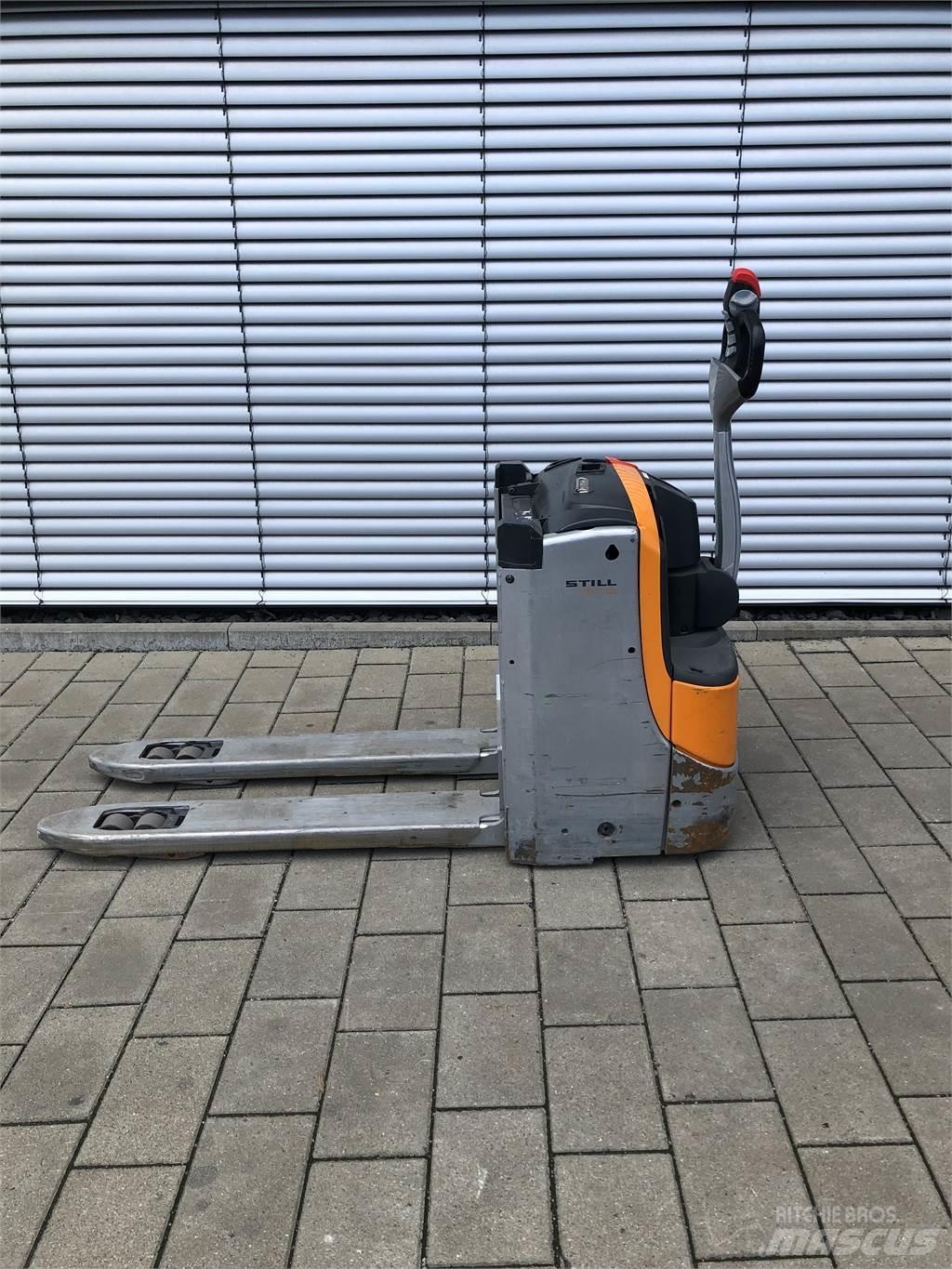 Still EXU-H18 Transpallet manuale