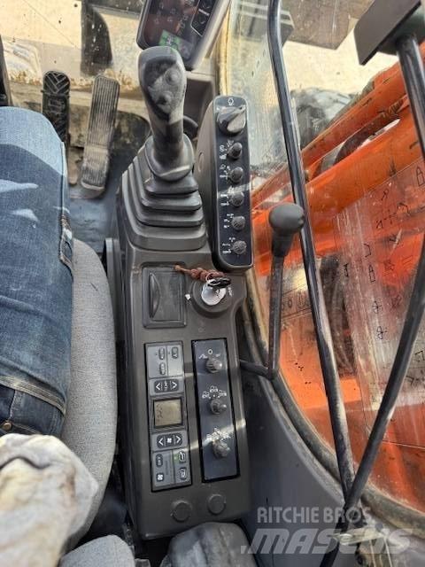 Hitachi ZX 160 W Escavatori gommati