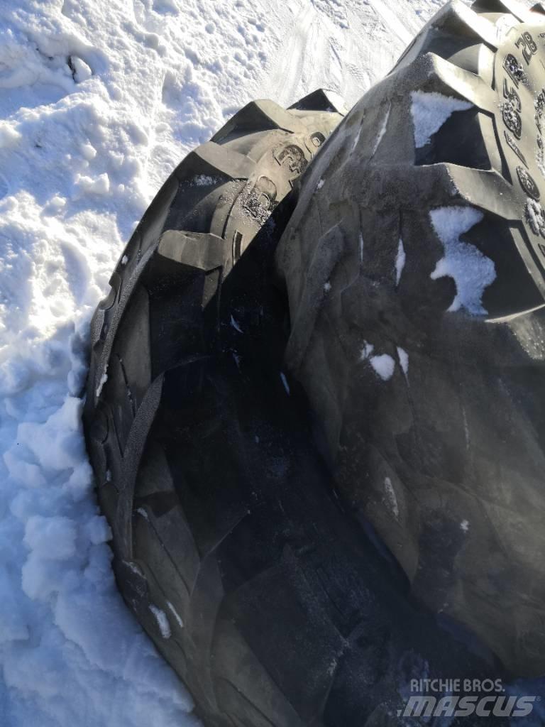 Pirelli 420/85R28 Pneumatici, ruote e cerchioni