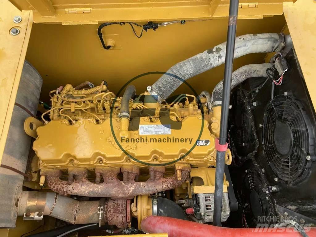 CAT 320 Escavatori cingolati