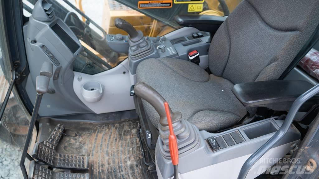John Deere 210 G Escavatori cingolati