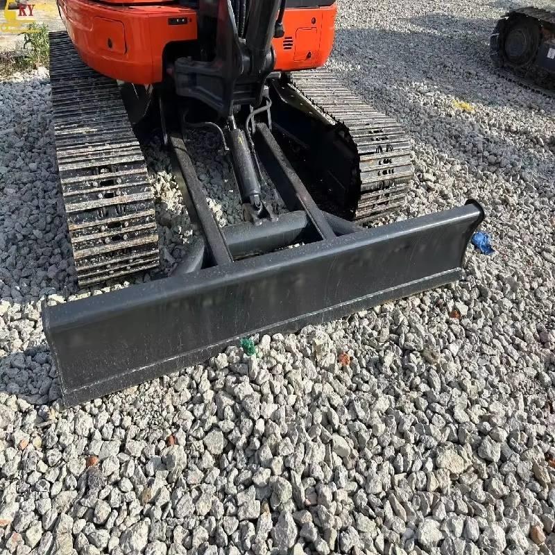 Kubota 163 Escavatori cingolati