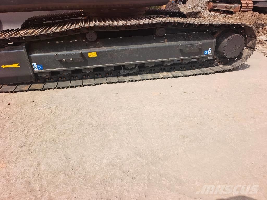 Hyundai HX 220 HD Escavatori cingolati