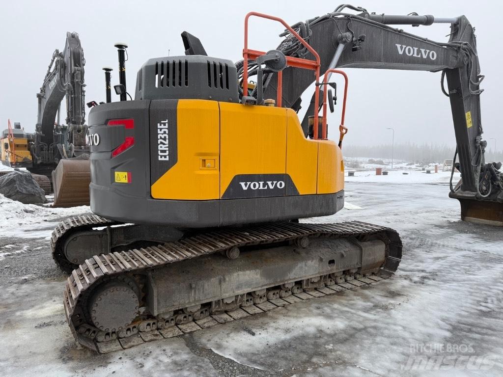 Volvo EC 235 EL Escavatori cingolati