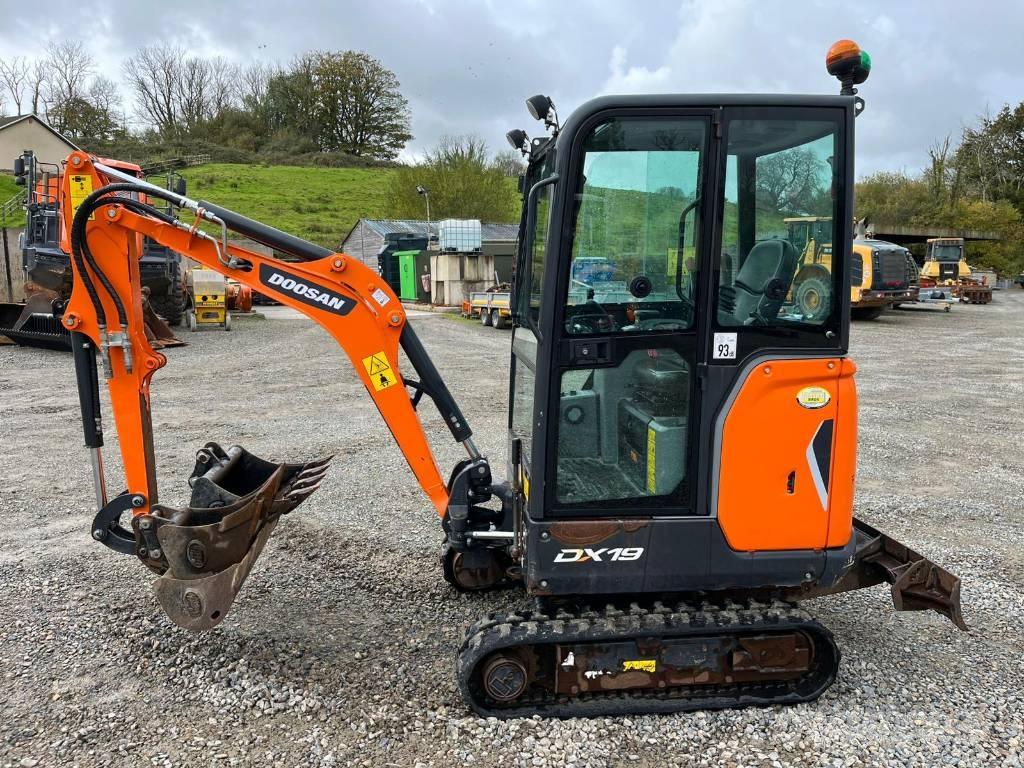 Doosan DX 19 Miniescavatori