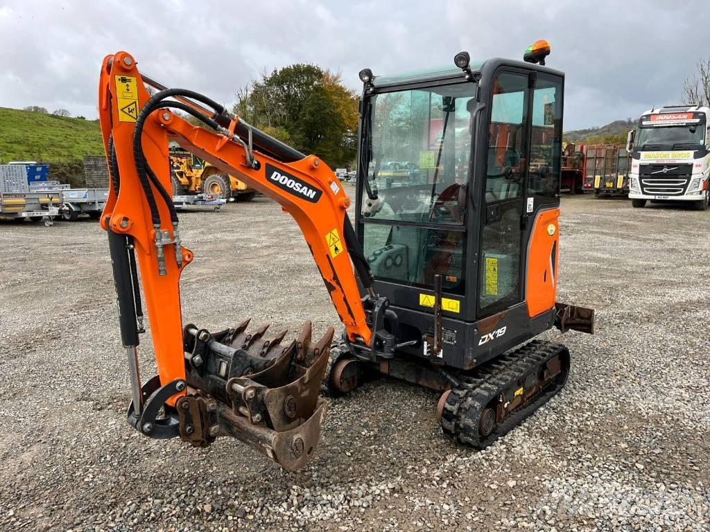 Doosan DX 19 Miniescavatori