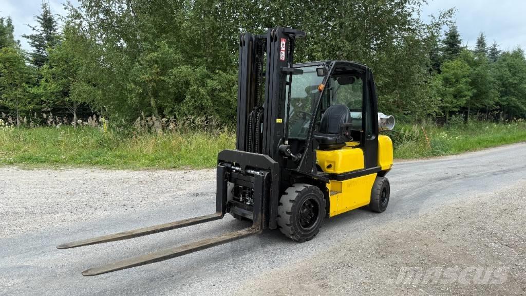 Nissan DX30 Carrelli elevatori GPL