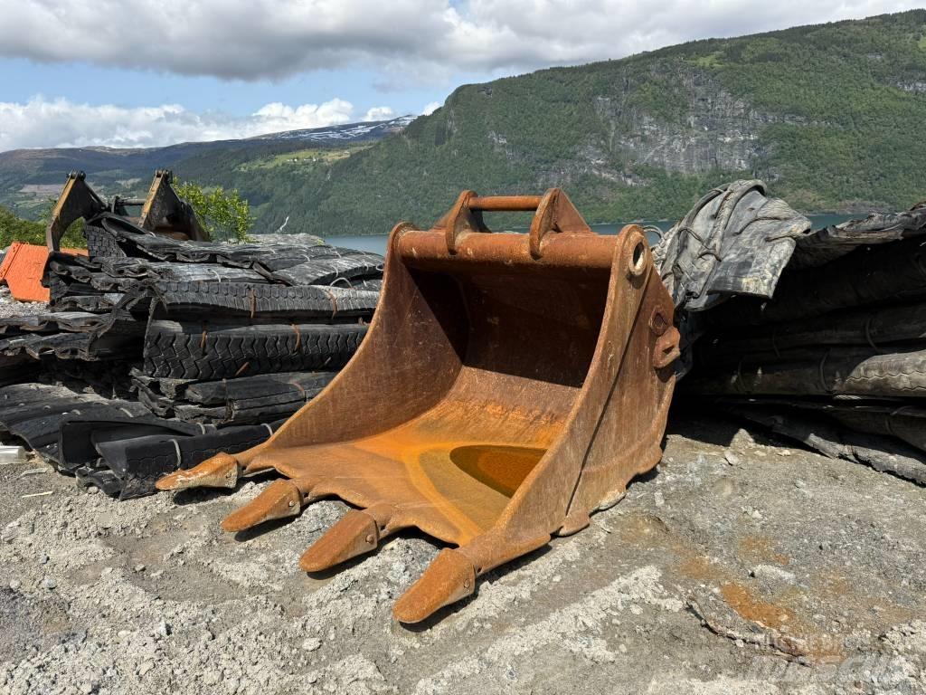 Doosan DX 300 LC-5 Escavatori cingolati