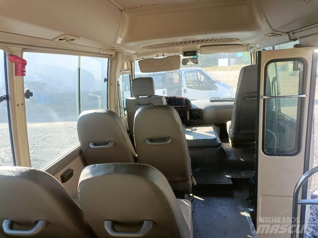 Toyota Coaster Autobus interurbani