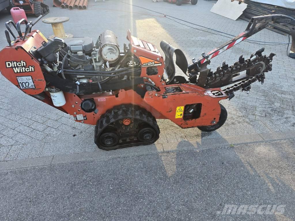 Ditch Witch RT 24 Scavafossi